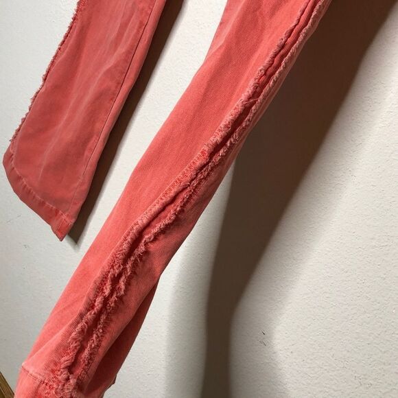 Joe's Jeans in Leaf - Picture 10 of 12